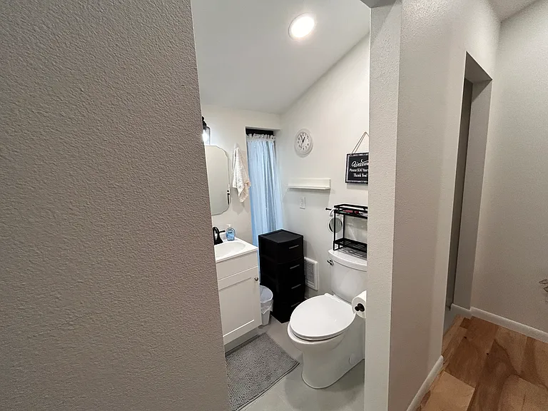 1422 N Arcadia St — Photo 11