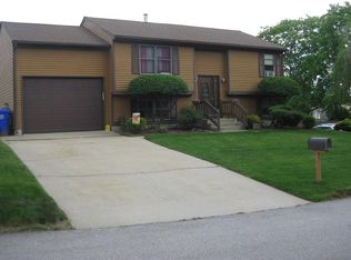 18 Aldrich St, West Warwick, RI 02893