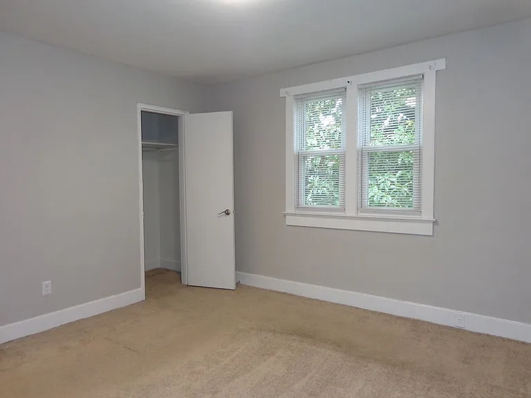 307 W Little Creek Rd #B — Photo 12