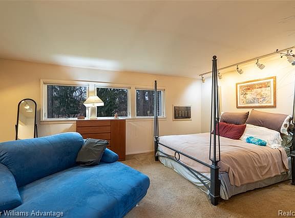 5th image of 27281 Ovid Ct