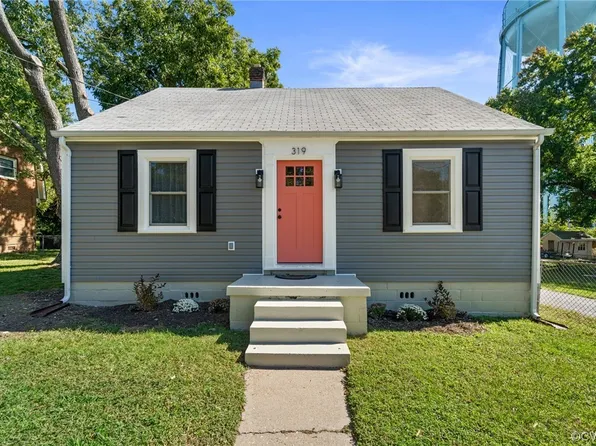 319 S 12th Ave, Hopewell, VA 23860