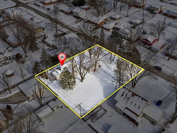 Incredible size lot! 125X143