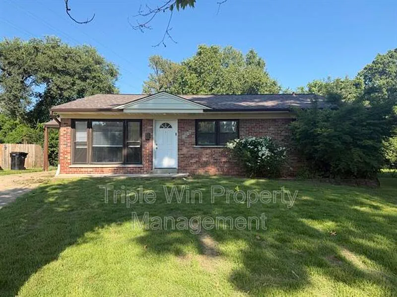 1570 Mendell Dr