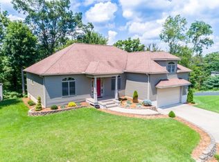 7969 Lavelle Rd, Athens, OH 45701