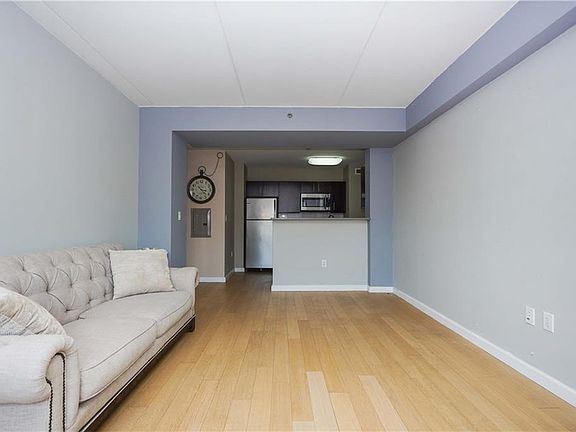 5th image of 535 W 52nd St APT 9D