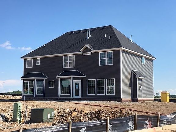 4th image of 2167 Carnation Dr