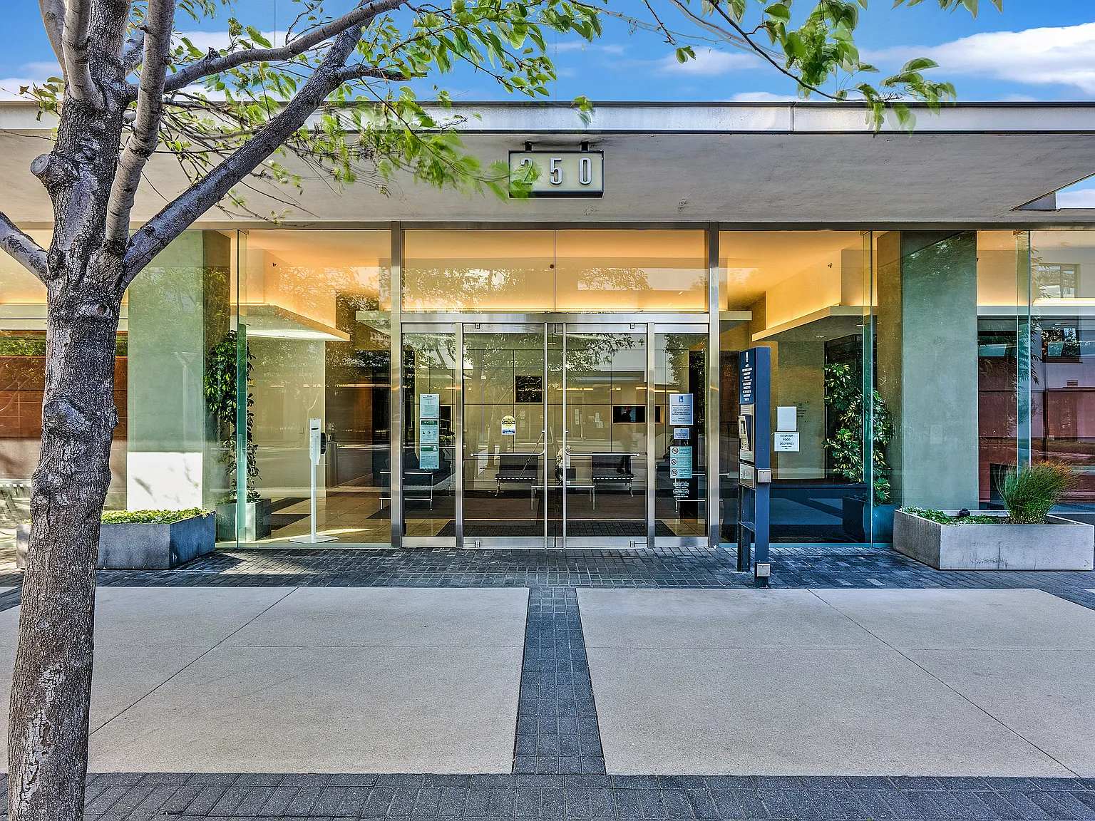 1 bed, 830 sqft, $5,150 — Photo 1