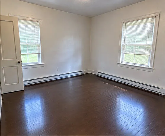 1 bed, 900 sqft, $1,350 — Photo 2