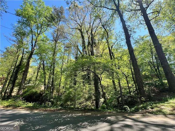 2540 Stoney Brook Ln NE, Marietta, GA 30062