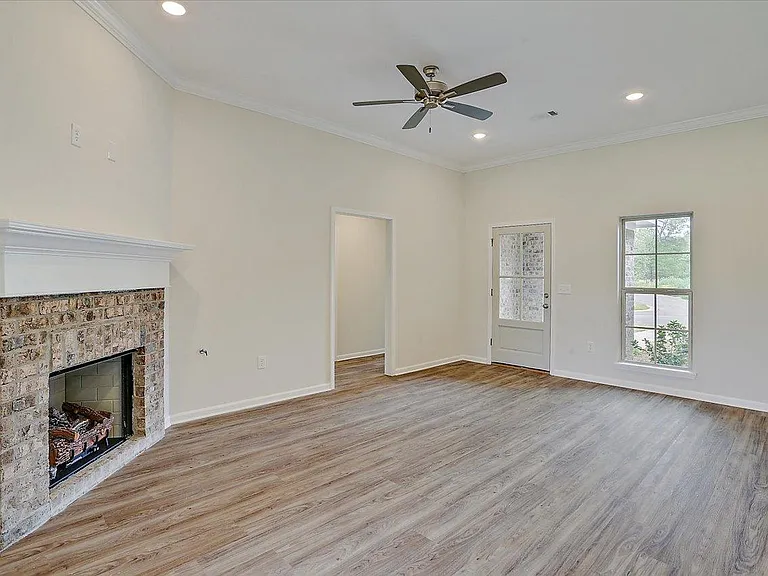 808 Stones Throw Dr — Photo 5