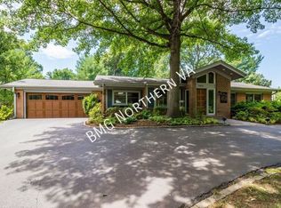 3404 Mansfield Rd, Falls Church, VA 22041