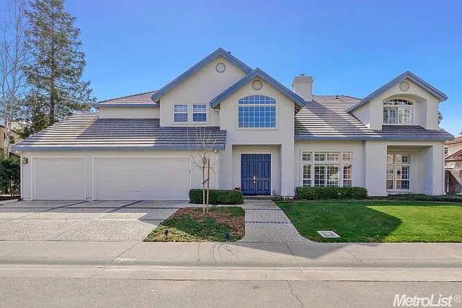 814 Kestrel Pl photo 1