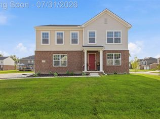 14218 Old Oak Trl, Belleville, MI 48111
