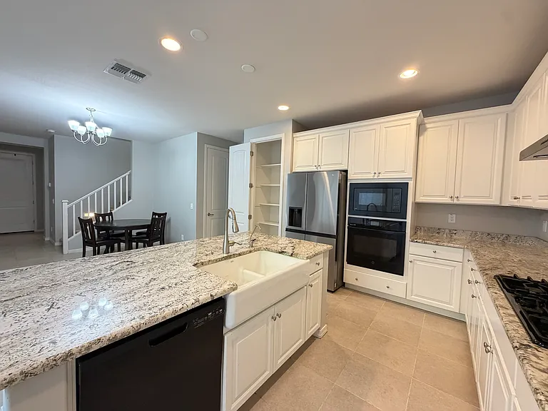 4138 E Jones St — Photo 20