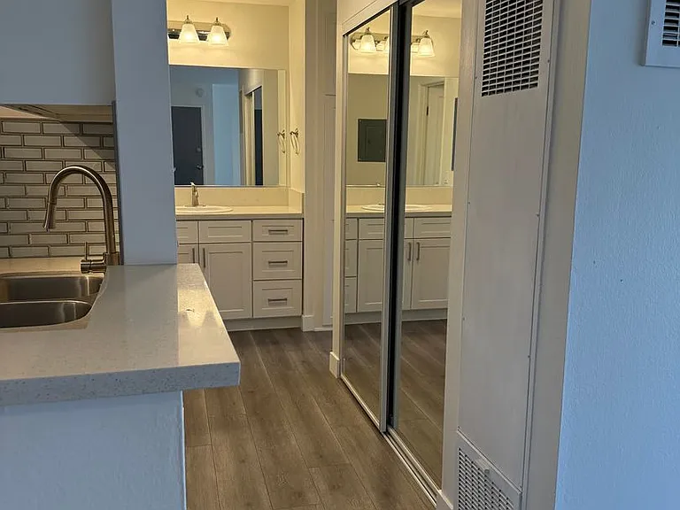 Tustin Palms Apartment Homes — Photo 39
