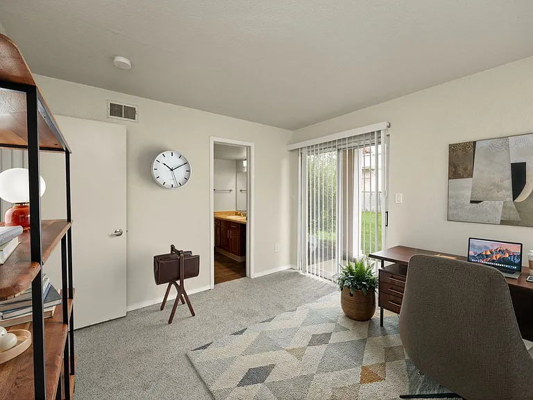 Jordan (Renovated) - 2 Bed / 2 Bath - 1,000 Sq.Ft.
