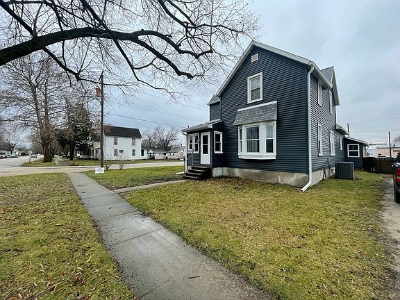 4th image of 133 S Church St