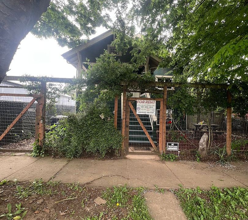 1st image of 1082-1084 W 2nd Ave