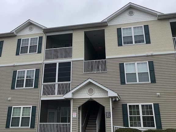 2nd image of 1400 Pebble Dr Unit 1418