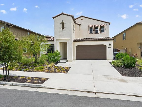 2nd image of 38226 Old Creek Ct