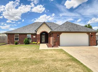 1113 Alma Dr, Elgin, OK 73538