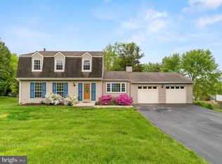 12204 Fountain Dr, Clarksburg, MD 20871