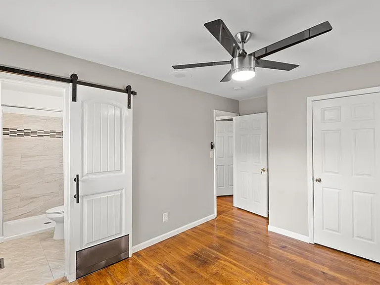 2161 Rochelle Way — Photo 10