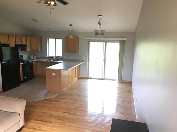 Dining/Kitchen