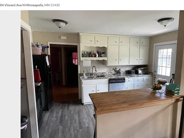 5104 Vincent Ave N — Photo 2