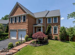 8229 Madrillon Estates Dr, Vienna, VA 22182