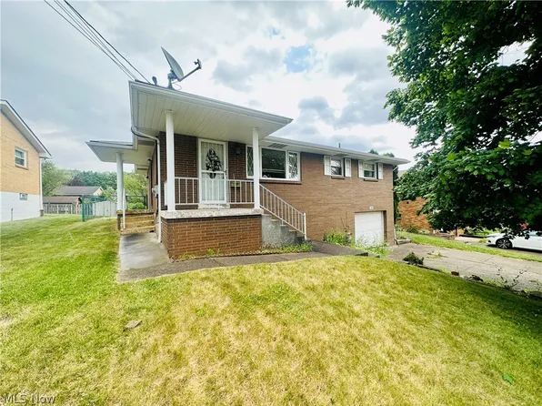 1344 Barone Dr, Weirton, WV 26062