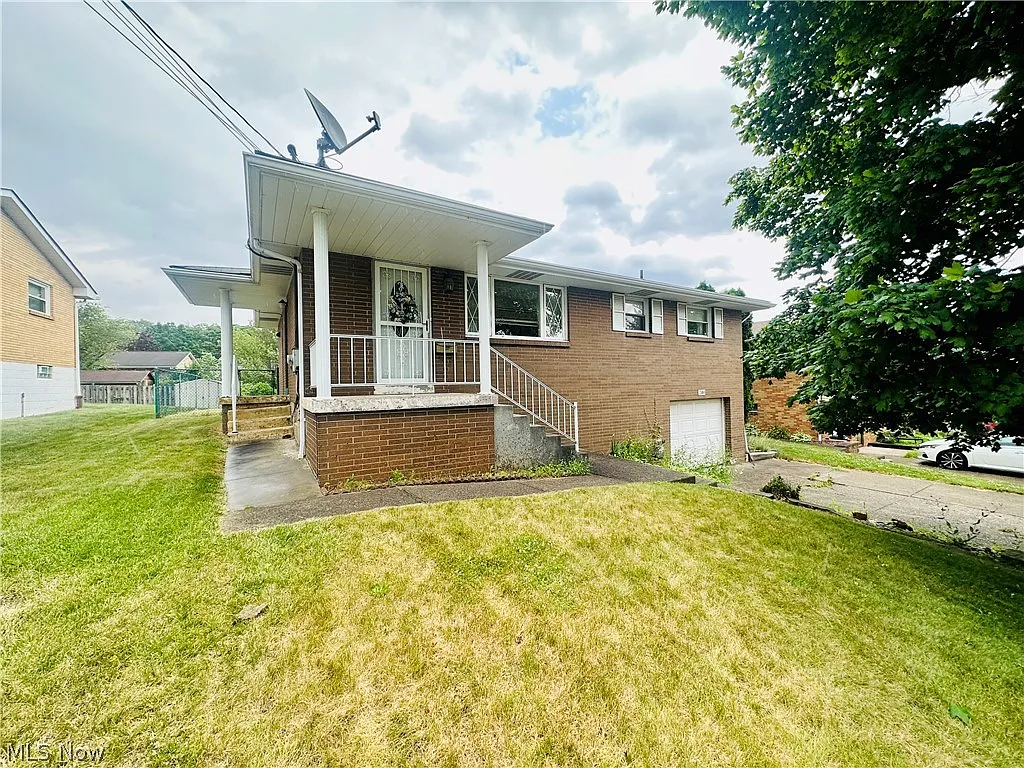 1344 Barone Dr photo 1