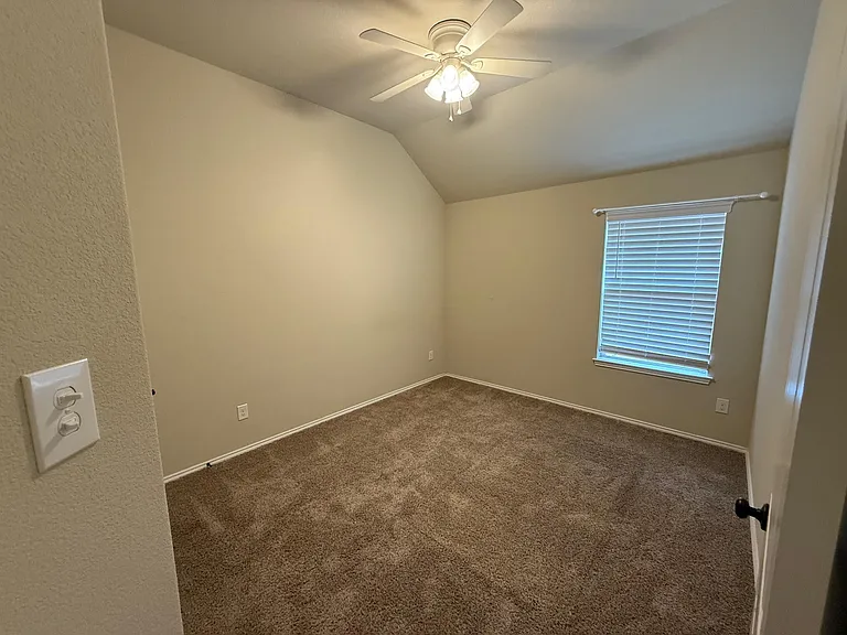 2517 Hadley St — Photo 14