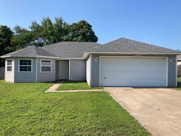 4694 W Dover St, Fayetteville, AR 72704