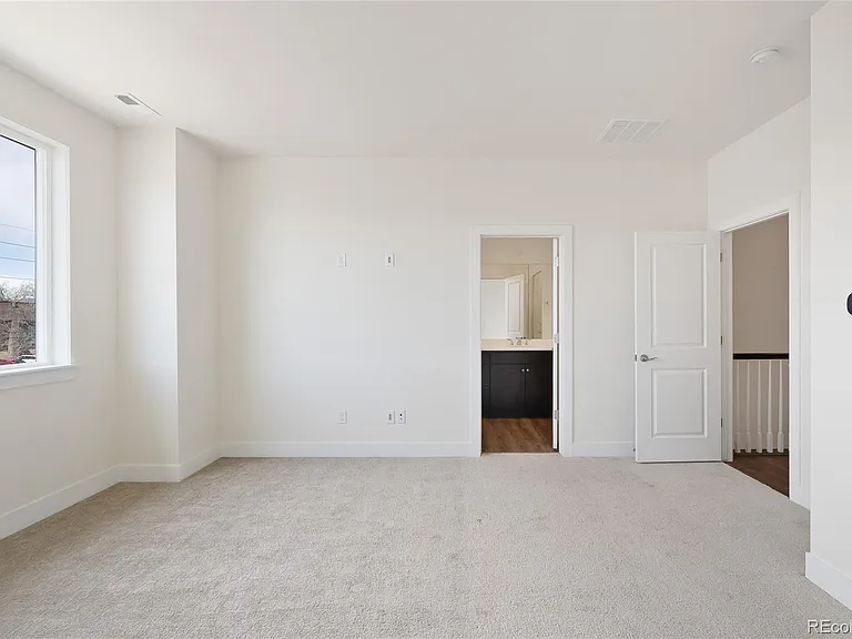 5112 Ward Rd — Photo 17
