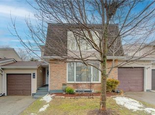 175 Elm Ridge Dr #36, Kitchener, ON N2N 1L7