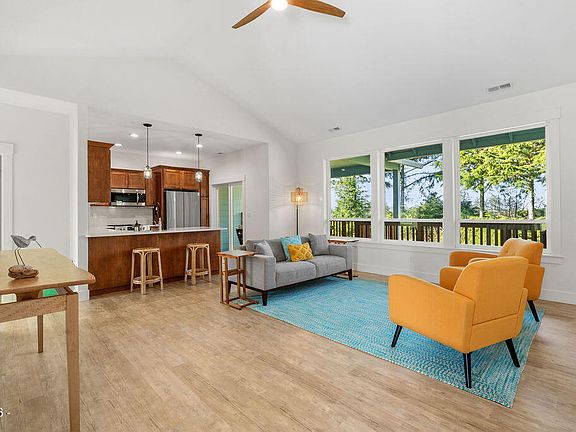 2nd image of 34815 Lahaina Loop Rd