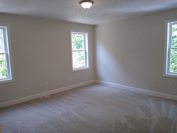 5th image of 5 Greylock Ave