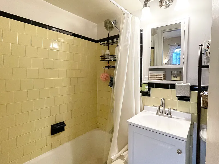 57 Commonwealth Ave #15 — Photo 17