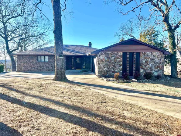 1285 Robinson Point Rd, Mountain Home, AR 72653