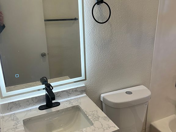4th image of 1107 S Bonnie Ln