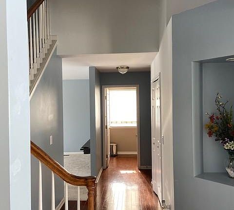 4th image of 8312 N Warwick Ct