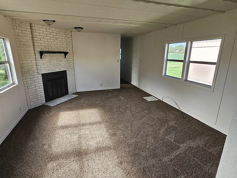 276 Pleasant Aly SW — Photo 6