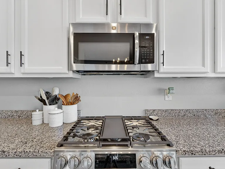 118 W Dragon Tree Ave — Photo 6