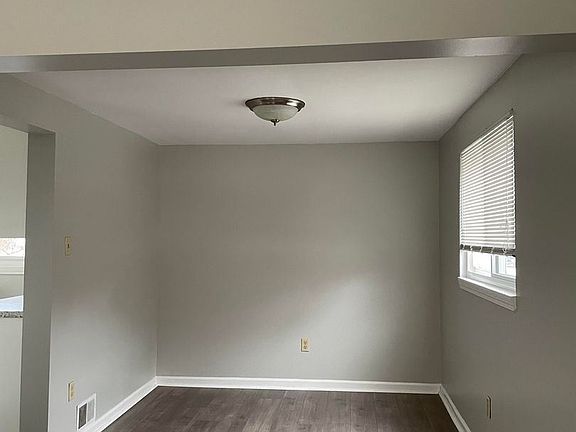 4th image of 166 Victory Ln