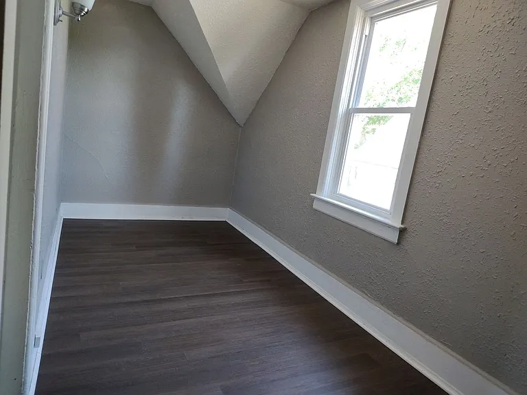 2840 N Vel R Phillips Ave — Photo 7