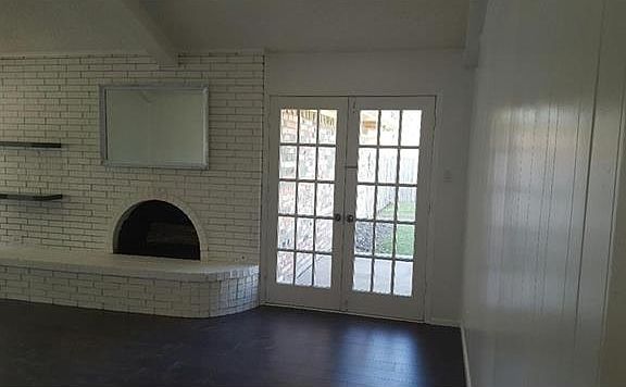 3rd image of 2709 S Cypress Cir