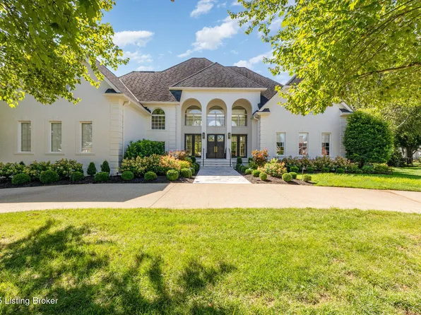 2005 Fairway Vista Dr, Louisville, KY 40245