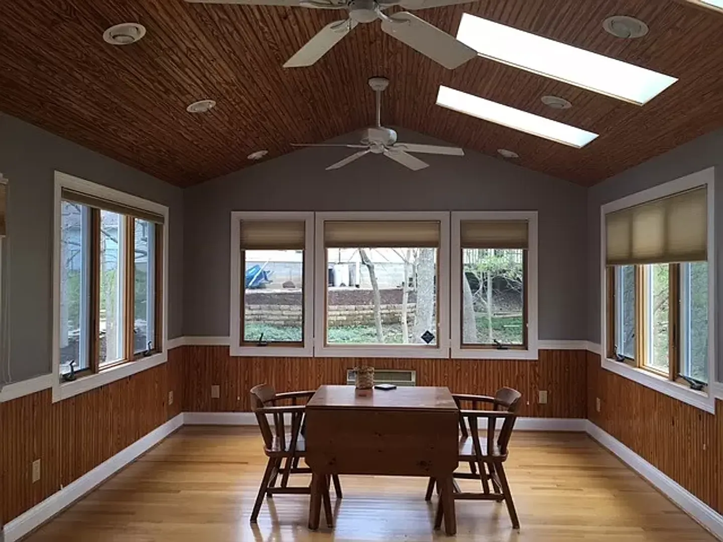 Beautiful 3BR Home with Solar Panels in Winslow Farm! — Photo 3