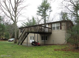 7292 Lenox Ave, Pentwater, MI